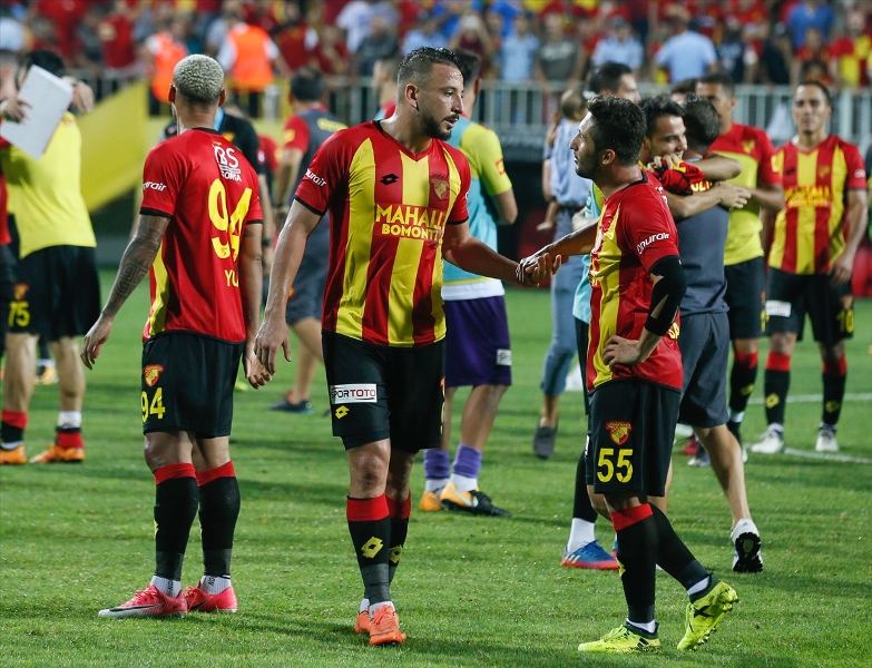 Göztepe, taraftarıyla buluştu