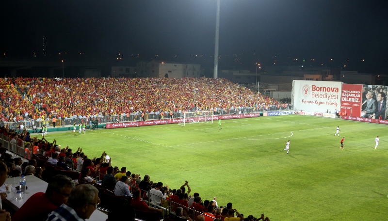 Göztepe, taraftarıyla buluştu