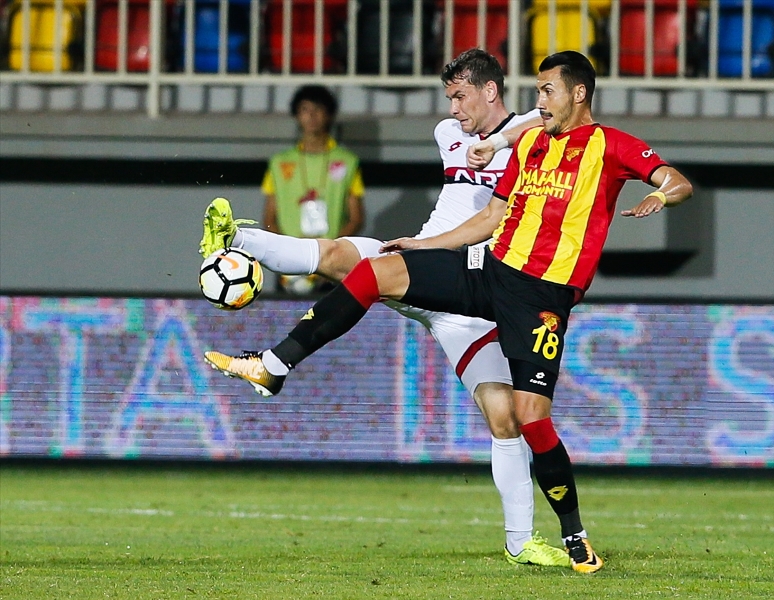 Göztepe, taraftarıyla buluştu
