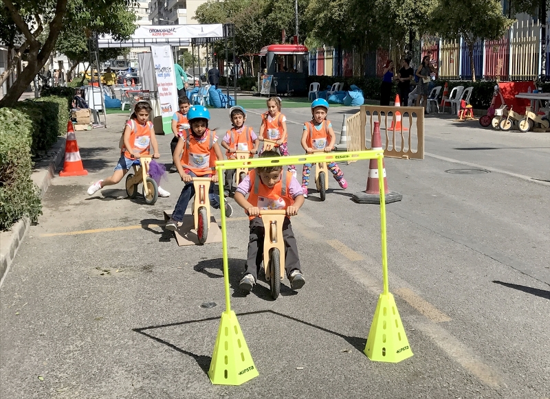 İzmir'de otomobilsiz gün!