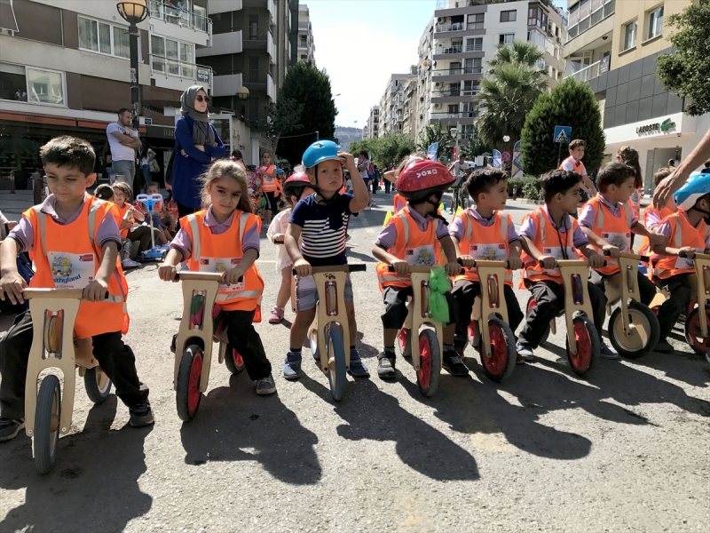 İzmir'de otomobilsiz gün!