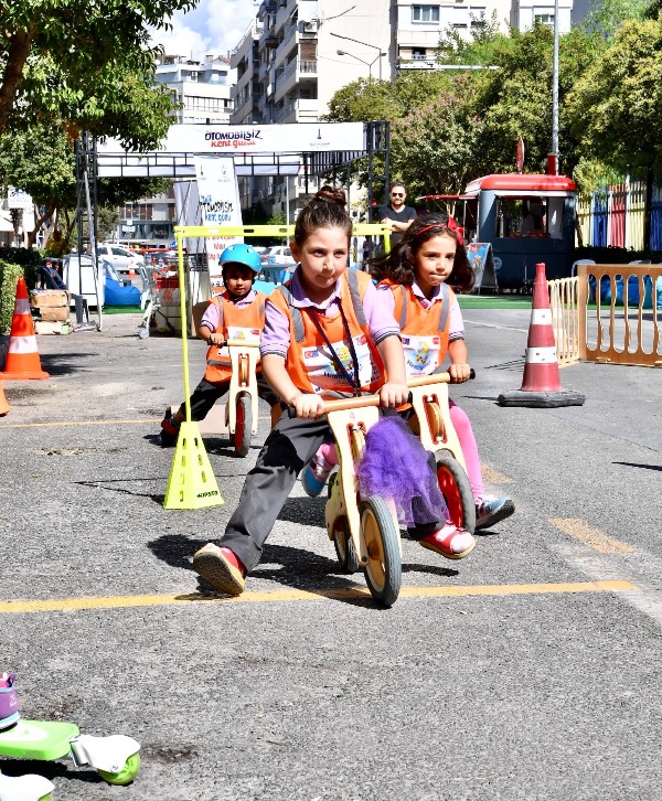 İzmir'de otomobilsiz gün!