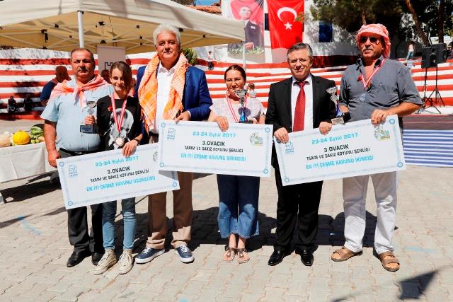 Çeşme'de renkli şenlik