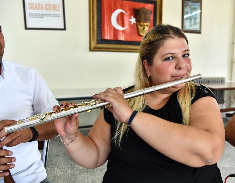 Şantiyeden sahneye