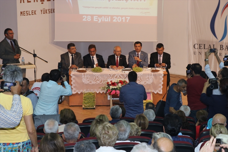 Kılıçdaroğlu asmadan üzüm kesti