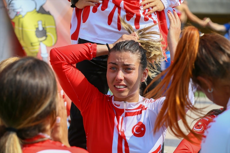 İşte takım ruhu budur!