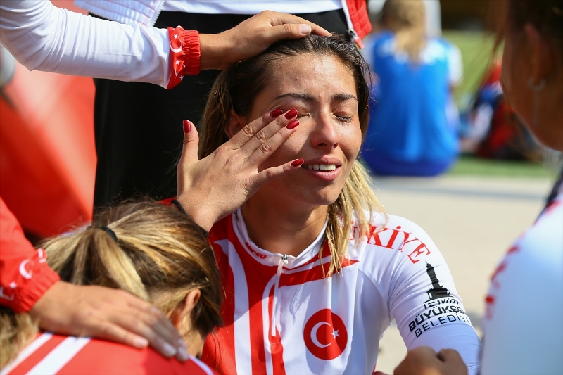 İşte takım ruhu budur!