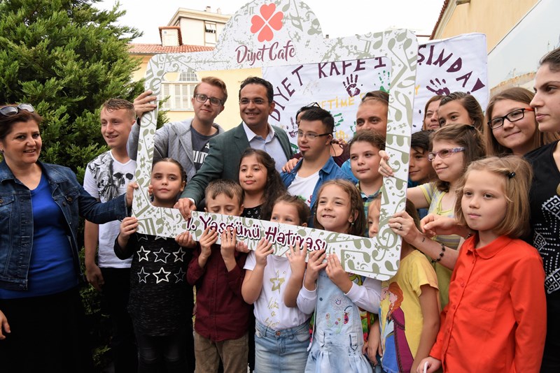 Diyet Kafe 1 yaşında