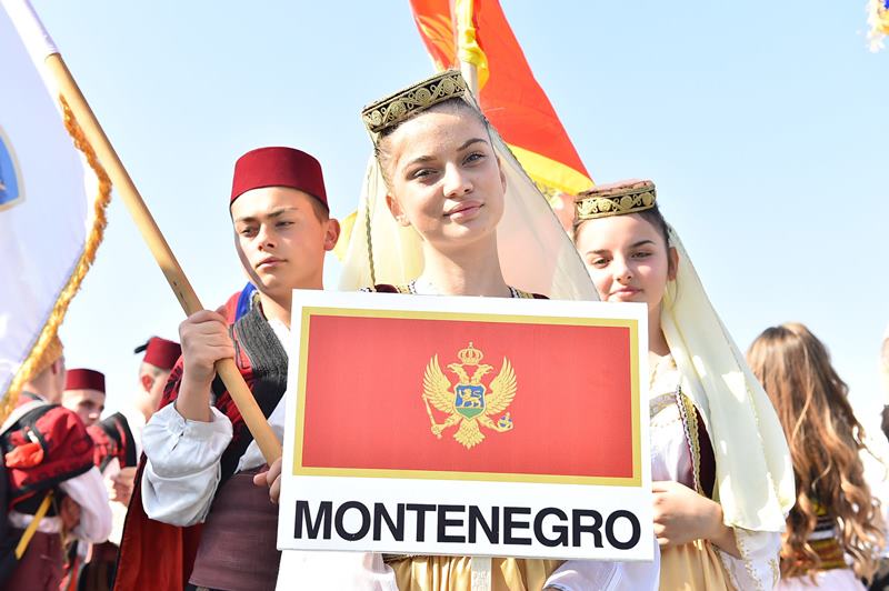 İzmir'de 'Barış ve Dostluk' Festivali başladı