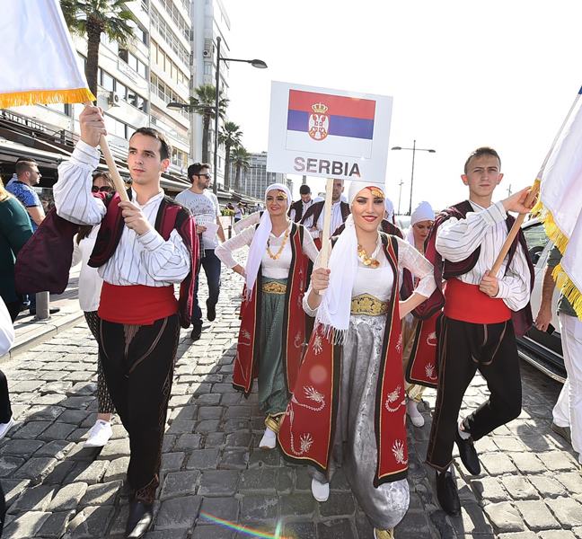 İzmir'de 'Barış ve Dostluk' Festivali başladı