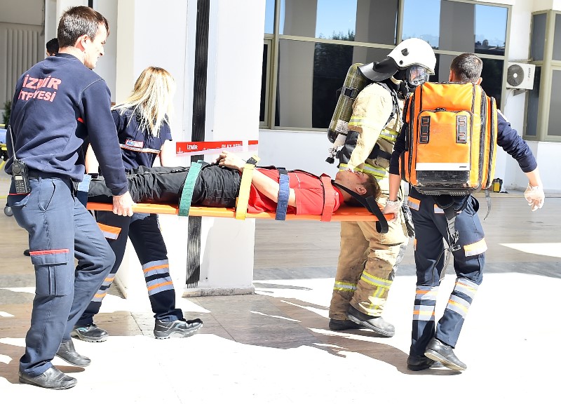 İzmir'de aksiyon filmlerini aratmayan tatbikat