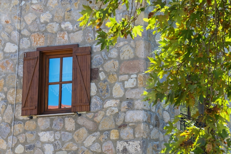 İzmir'in kaderi yolla değişen ilçesi