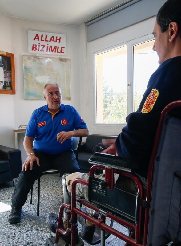 Protez bacaklı itfaiyeci azmiyle örnek oluyor
