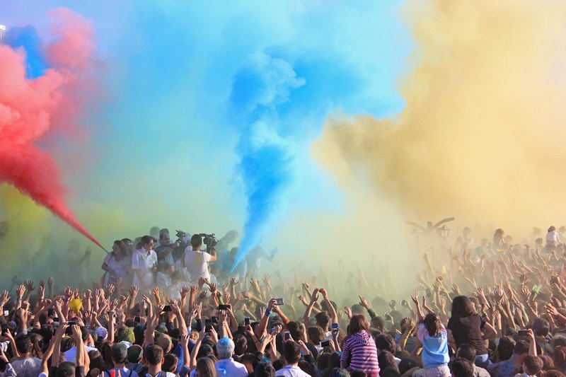 Buca'dan 'renkli' kareler