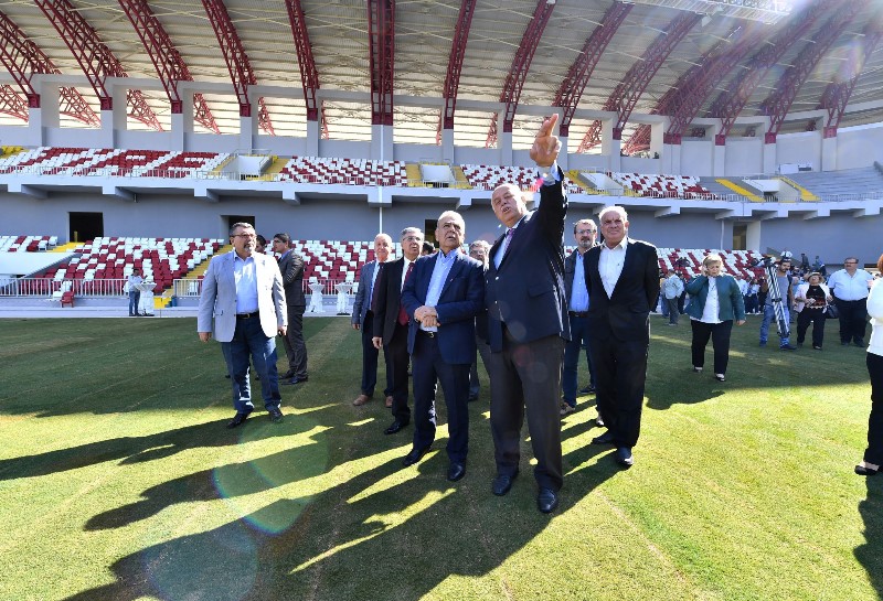 Büyükşehir'den İzmir'e ikinci stat