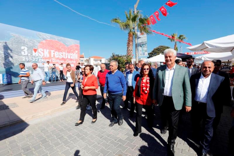 Aşk Festivali Çeşme'ye çok yakıştı
