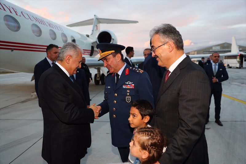 Yıldırım, Çiğli 2. Ana Jet Üs Komutanlığını ziyaret etti