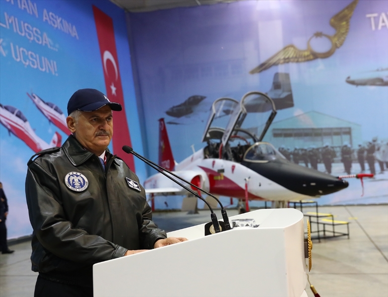 Yıldırım, Çiğli 2. Ana Jet Üs Komutanlığını ziyaret etti