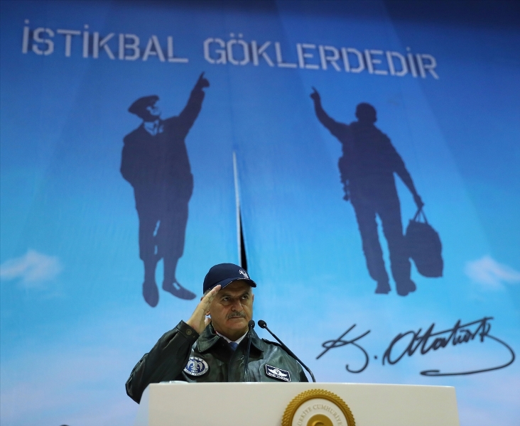 Yıldırım, Çiğli 2. Ana Jet Üs Komutanlığını ziyaret etti