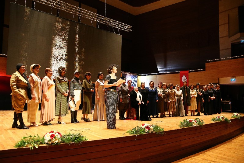 Cumhuriyetin öncü kadınlarına saygıyla