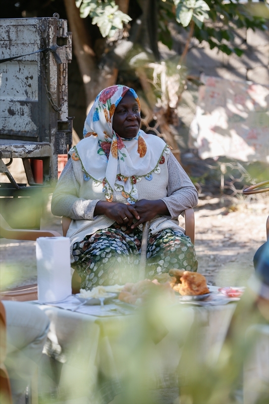 Kökenleri Afrika'dan şiveleri Ege'den
