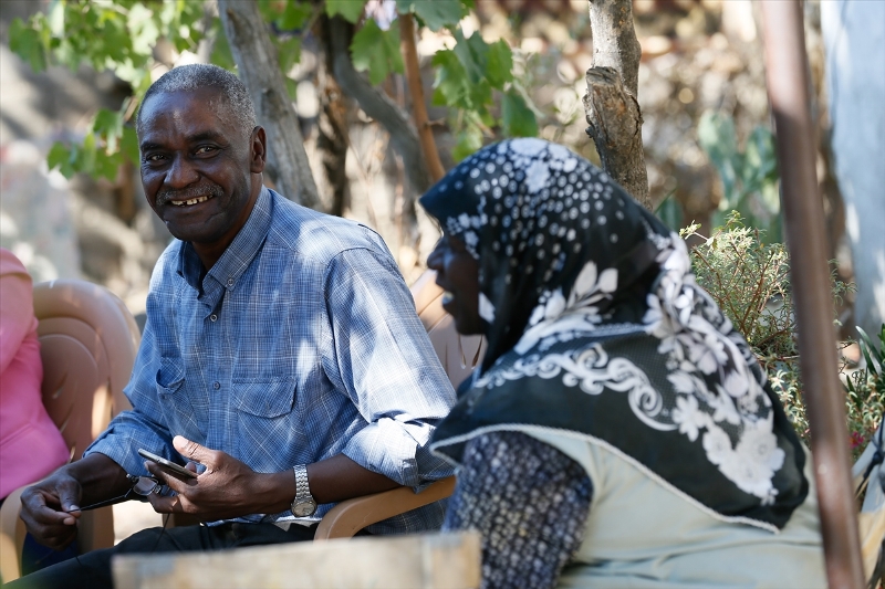 Kökenleri Afrika'dan şiveleri Ege'den