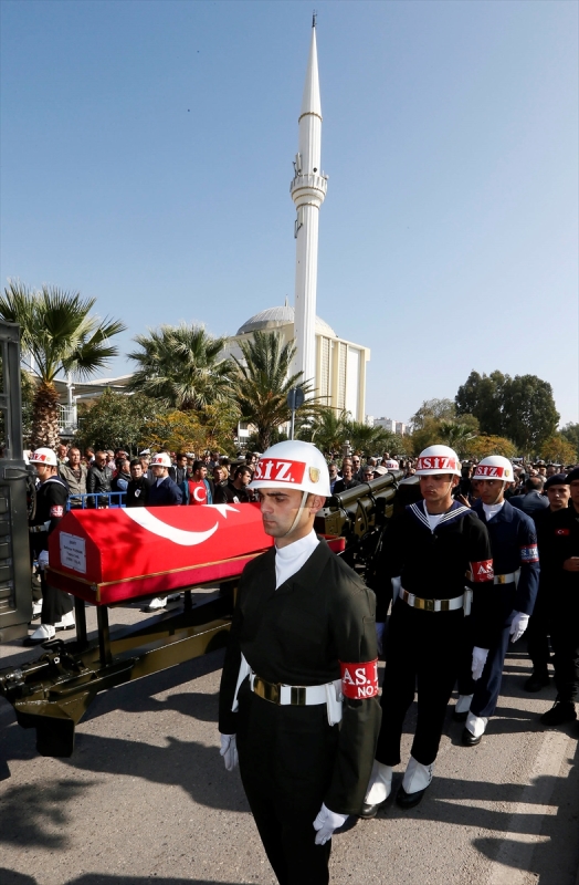 İzmir şehidini uğurladı