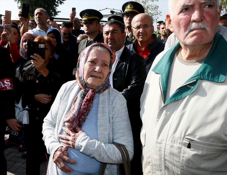 İzmir şehidini uğurladı