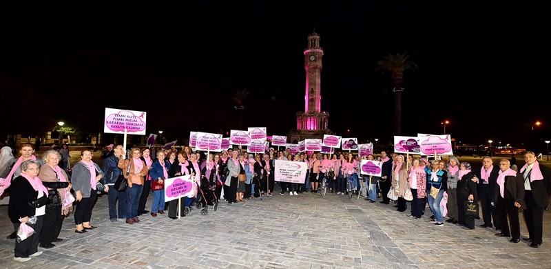 İzmir'de 'Pembe farkındalık'
