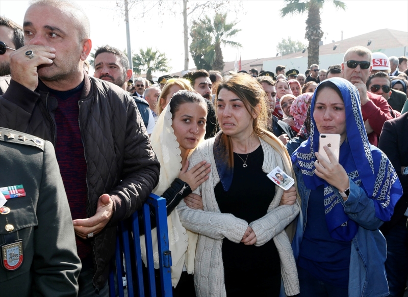 İzmir şehidini uğurladı