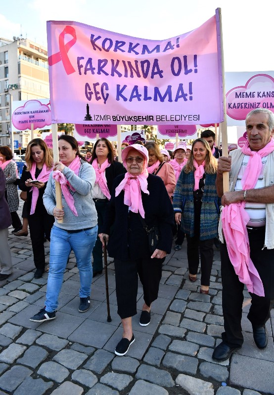 İzmir'de 'Pembe farkındalık'