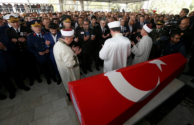 İzmir şehidini uğurladı