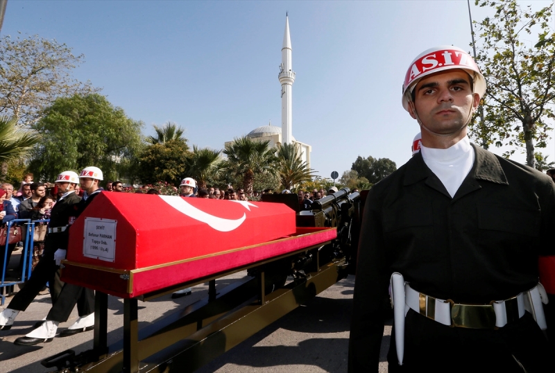 İzmir şehidini uğurladı