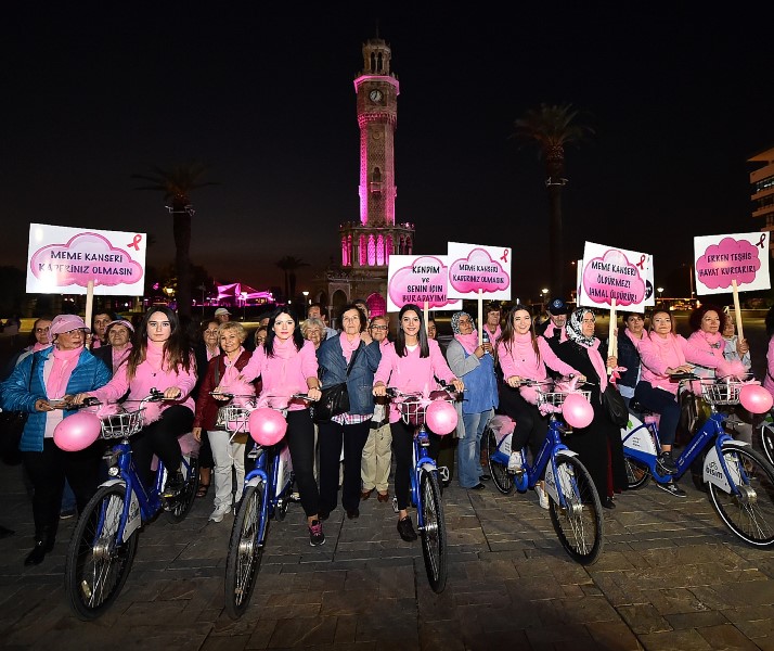 İzmir'de 'Pembe farkındalık'