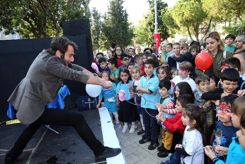 Konak'ta Cumhuriyet kutlamaları başladı