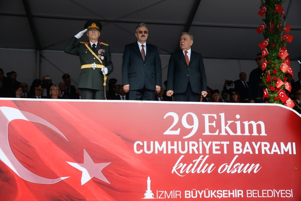 İzmir'de 29 Ekim Cumhuriyet Bayramı