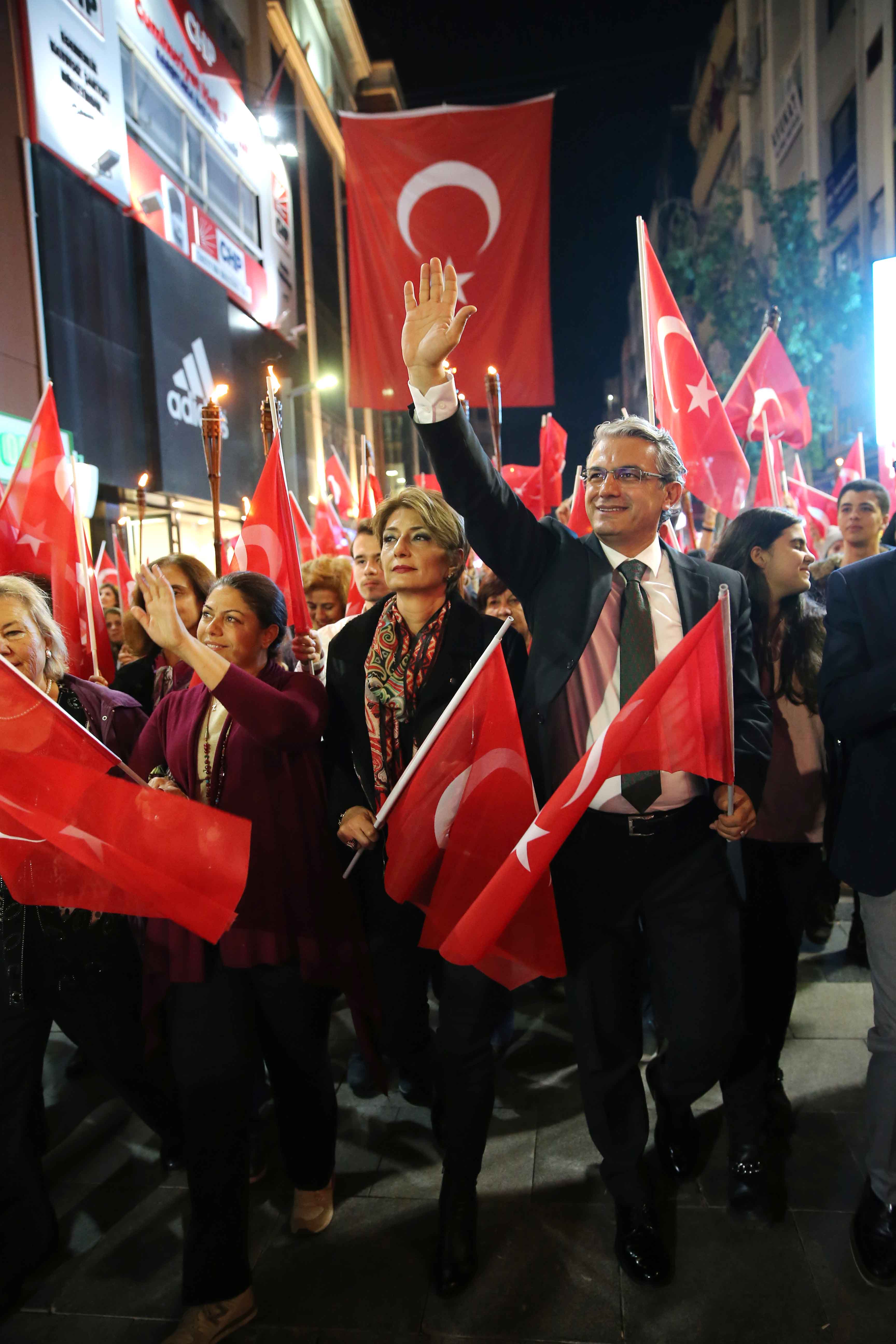 Karşıyaka'da Cumhuriyet coşkusu