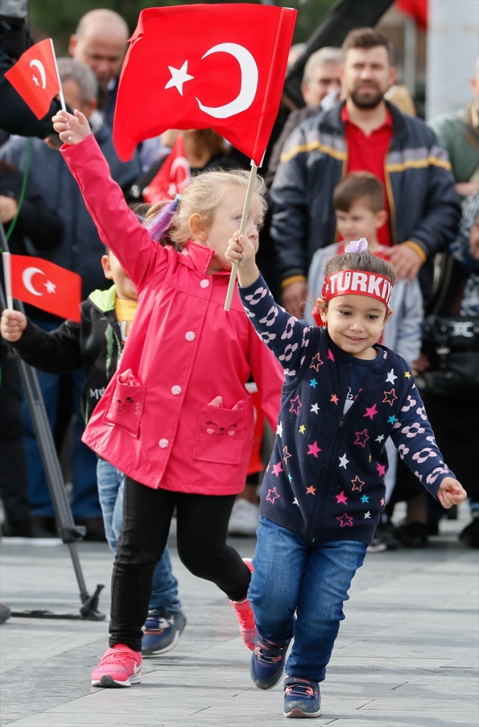 İzmir'de 29 Ekim Cumhuriyet Bayramı