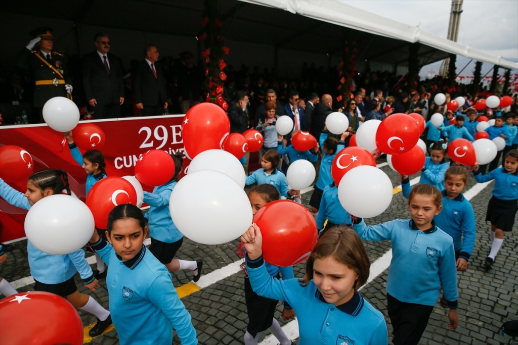İzmir'de 29 Ekim Cumhuriyet Bayramı
