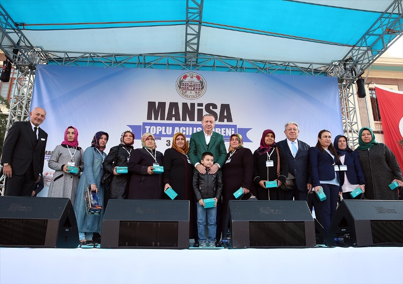 Cumhurbaşkanı Erdoğan Manisa'da