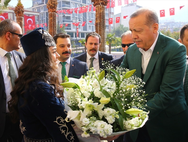 Cumhurbaşkanı Erdoğan Manisa'da