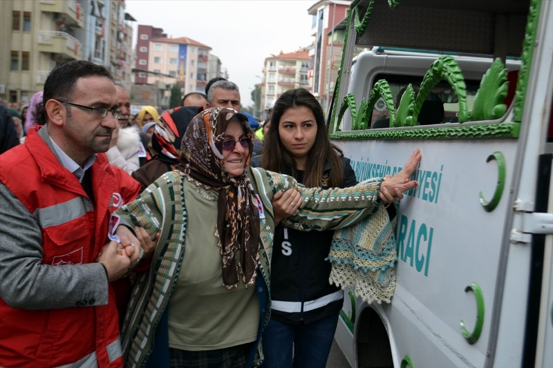 Şehit babasının zor görevi