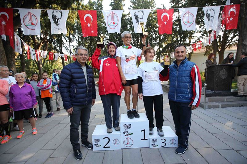 Karşıyaka'da anlamlı etkinlik! Ata’dan Ana’ya koştular