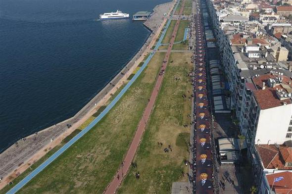 İzmirliler 10. Ata'ya Saygı Yürüyüşü'nde buluştu