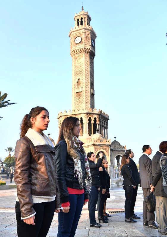 İzmir'de hayat durdu