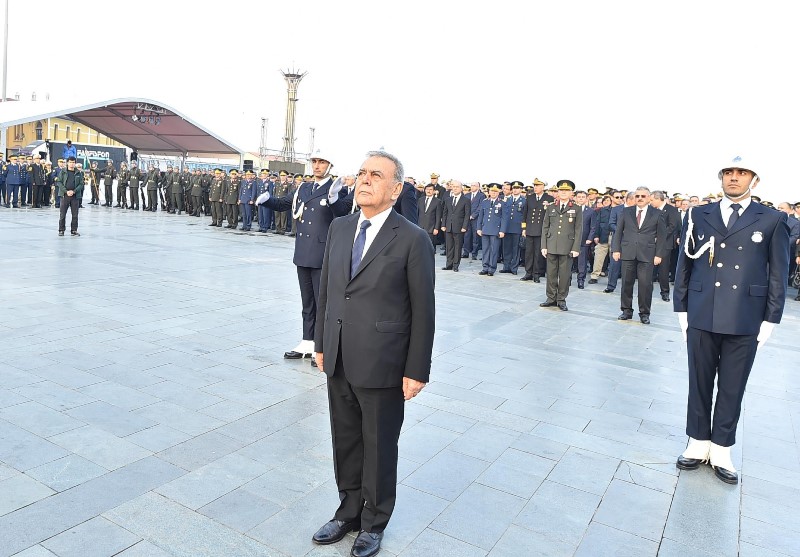 İzmir'de hayat durdu