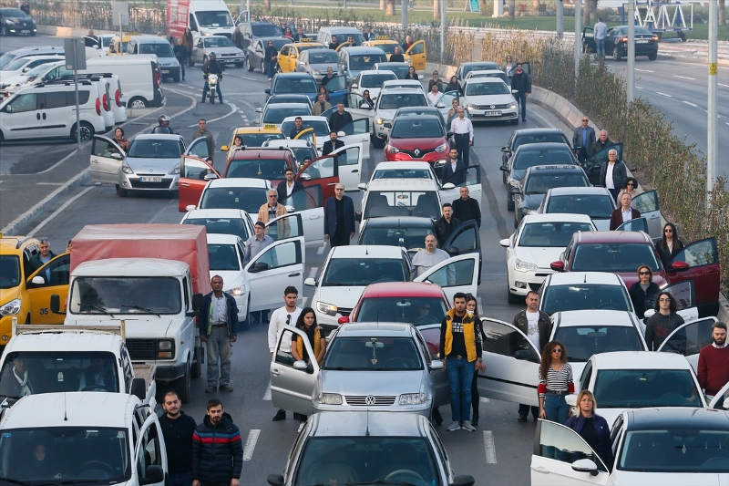 İzmir'de hayat durdu