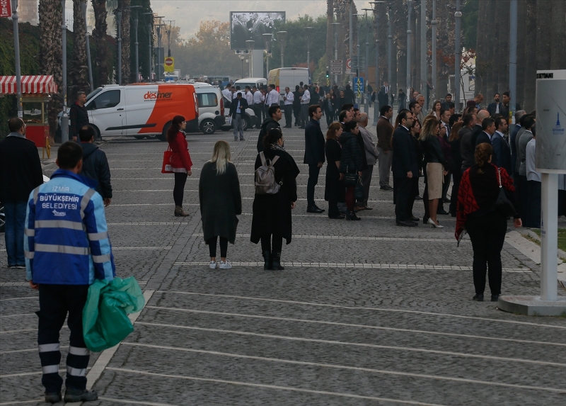 İzmir'de hayat durdu