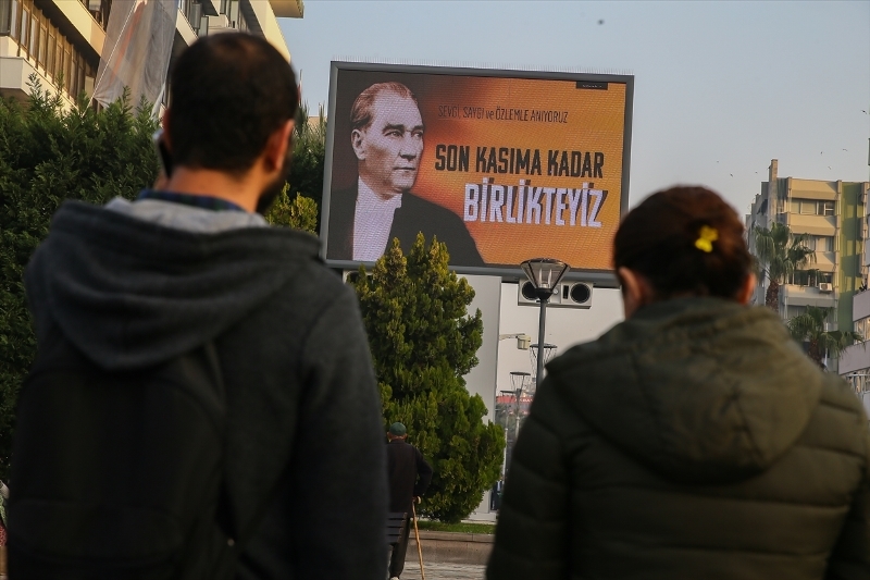 İzmir'de hayat durdu