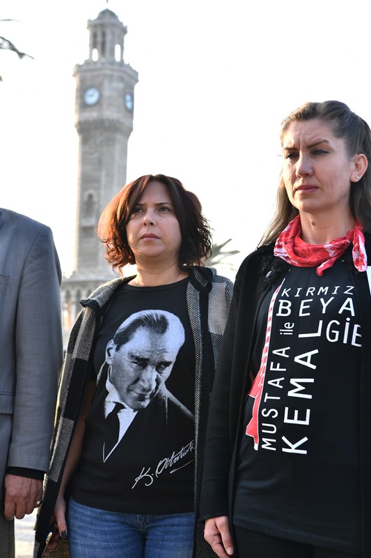 İzmir'de hayat durdu